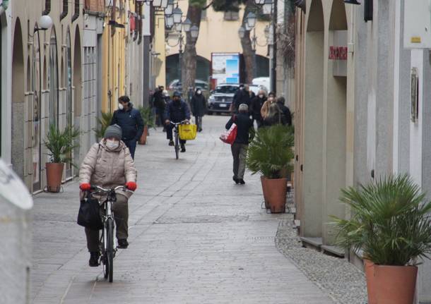 Saronno in zona gialla