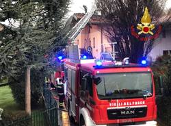 Scontro tra un'auto e un pullman ad Orino