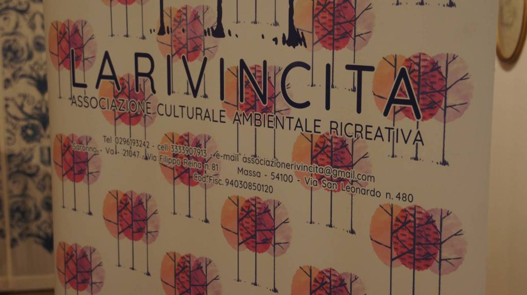 Taglio del nastro per la neo associazione cultura "La Rivincita". L'inaugurazione a Villa Gianetti