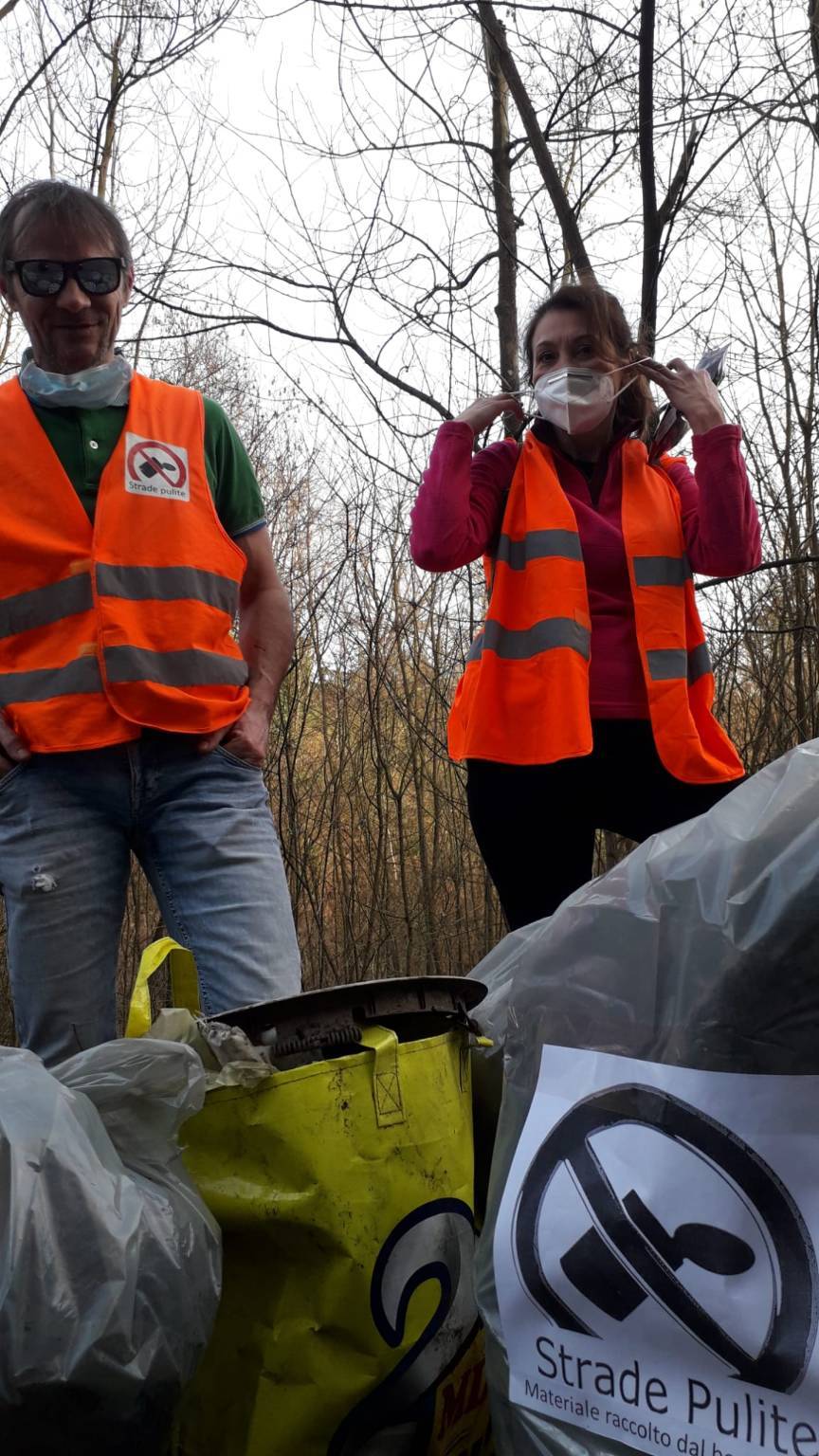 Varese, Via Piana di Luco ripulita dai volontari