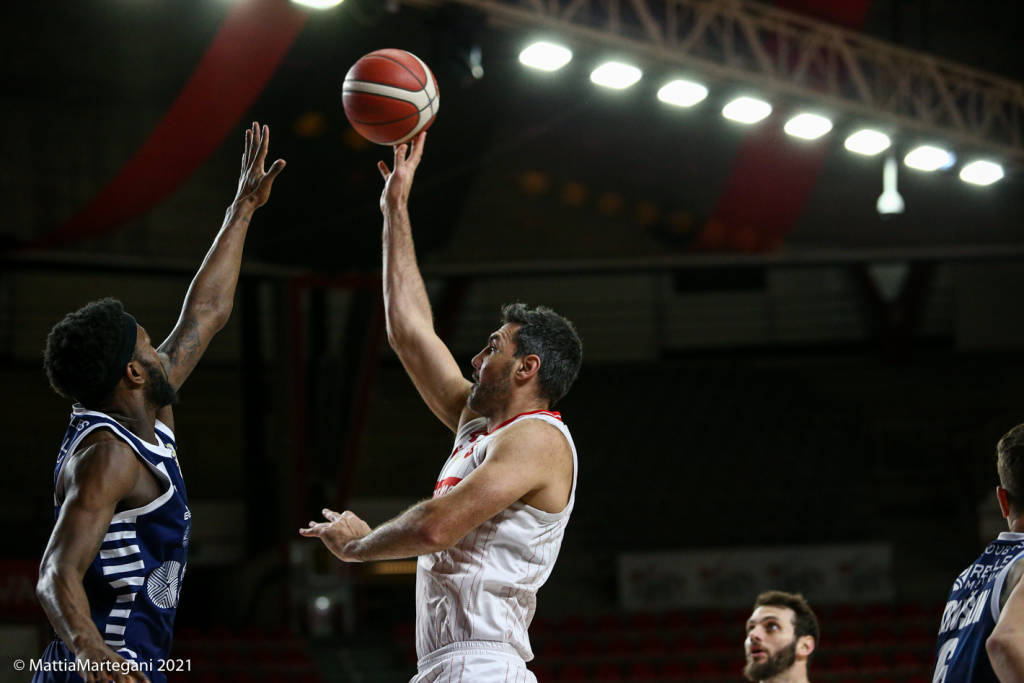 Openjobmetis Varese - Banco Sardegna Sassari 89-74