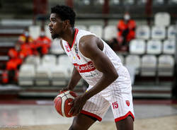 Openjobmetis Varese - Carpegna Prosciutto Pesaro 81-68