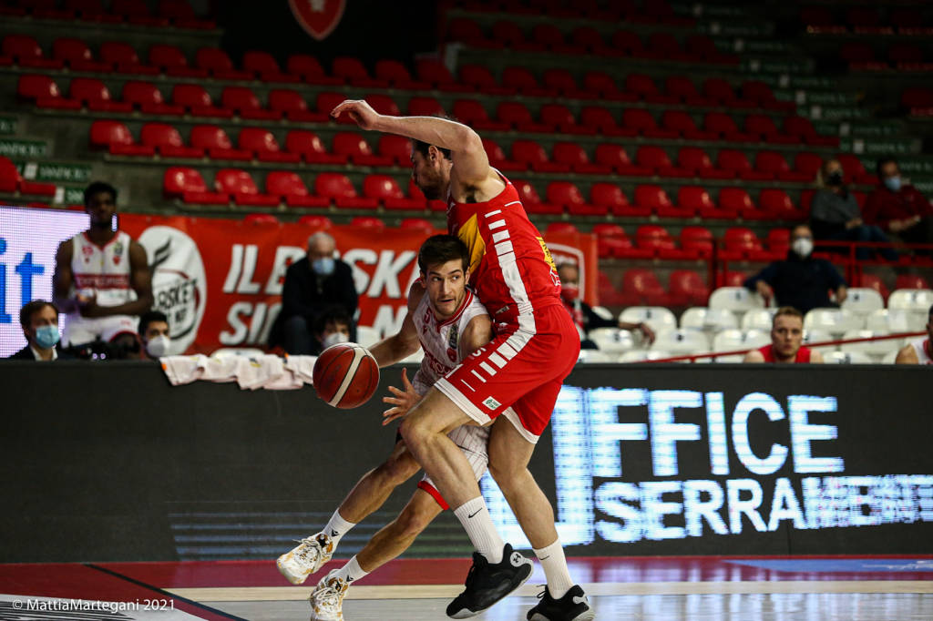 Openjobmetis Varese - Carpegna Prosciutto Pesaro 81-68