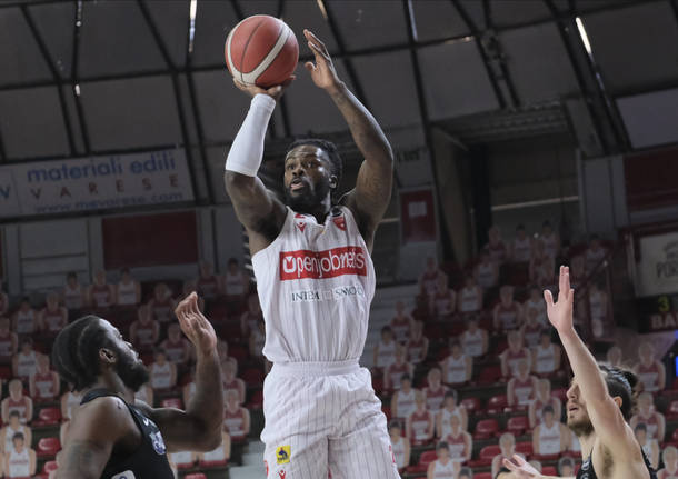 Openjobmetis Varese - Dolomiti Energia Trento 88-70