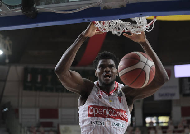 Openjobmetis Varese - Dolomiti Energia Trento 88-70