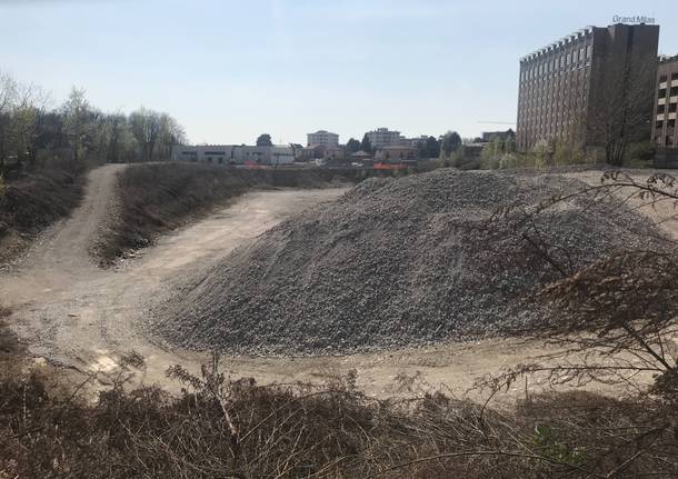 Ex Cemsa: proseguono i lavori nella grande area dismessa