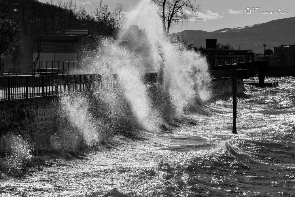 lungolago luino