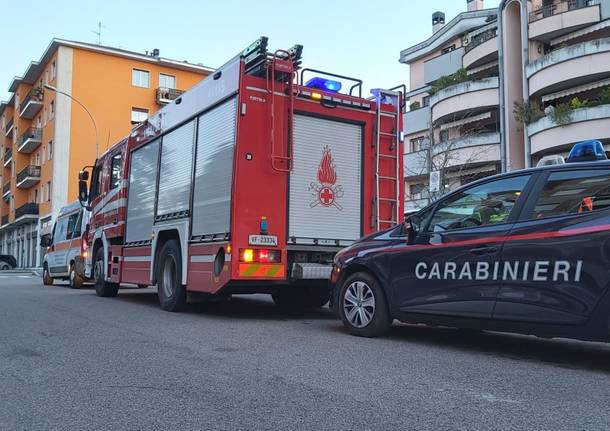 morto in casa via Gajo Parabiago