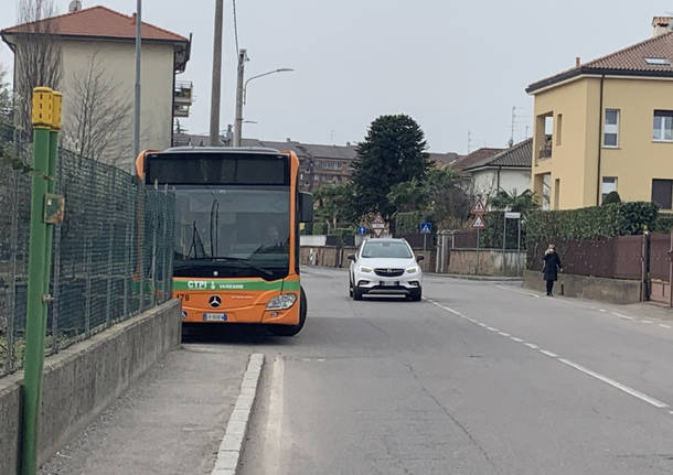 Perdita di idrocarburi in via Carnia. Altro giorno di chiusure e di traffico 