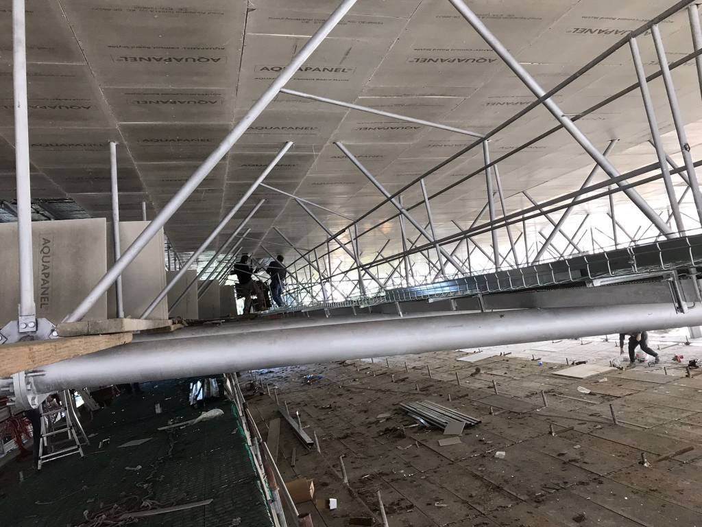 Piscina di Saronno: impianti chiusi, ma lavori in corso