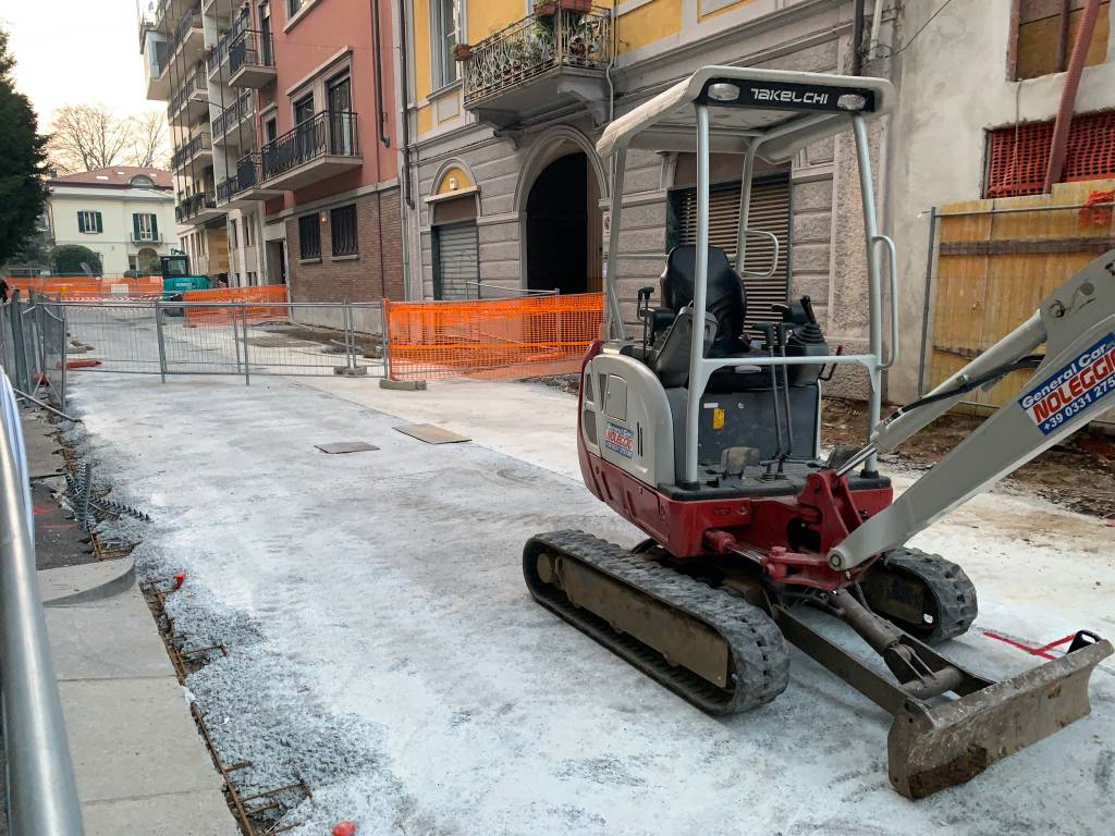 Proseguono i lavori di riqualificazione di via Del Cairo a Varese