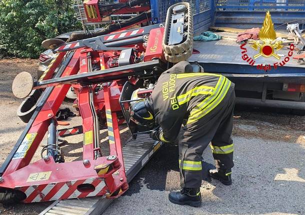 ribaltamento vigili del fuoco