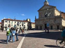 Ultima domenica di zona arancione scuro a Saronno