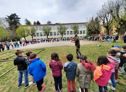 I bimbi del Galilei piantano alberi