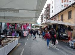 Luino, il mercato del mercoledì che resiste