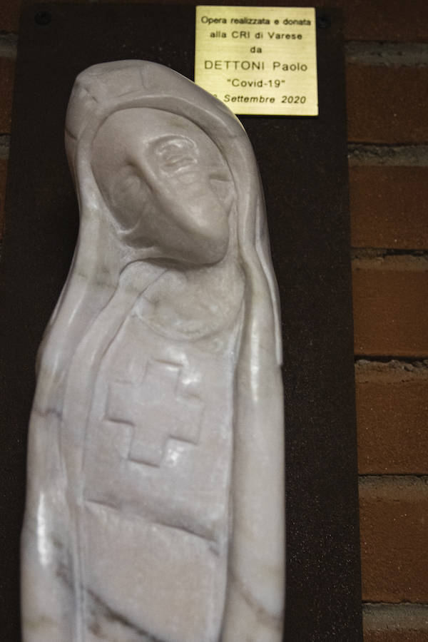 La statua della Madonna donata alla Croce Rossa di Varese