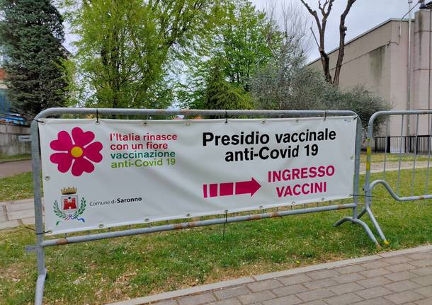 Centro vaccinale via Parini 54 Saronno