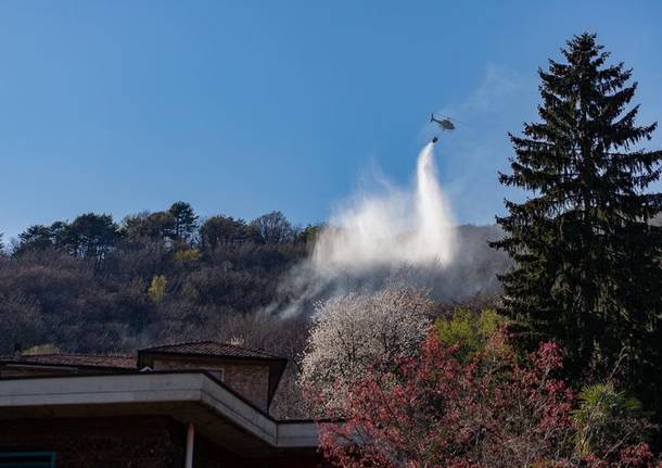 Cuasso al Monte - Incendio boschivo Pasqua 2021