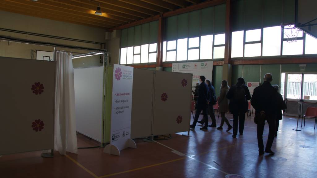 Ecco come funziona il centro vaccinale a Saronno