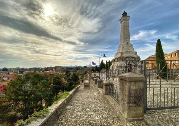 foto del giorno 6 aprile 2021 faro besozzo ulisse piana