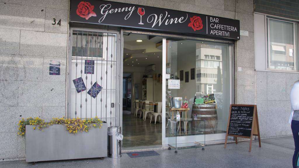 Genny Wine, Saronno