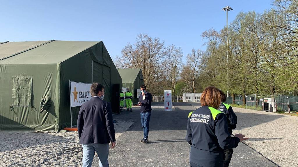 Il centro vaccinale di Schiranna