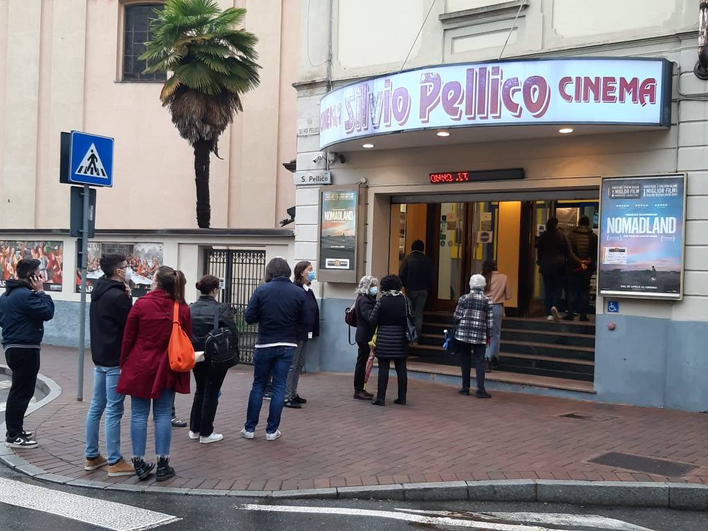 Il cinema Silvio Pellico riapre la saracinesca con oltre 70 spettatori