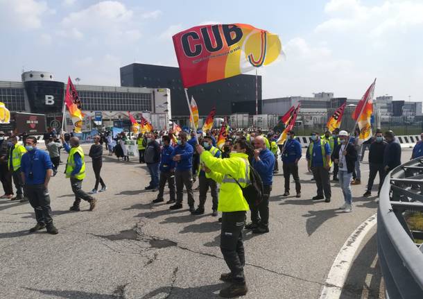 manifestazione cub malpensa