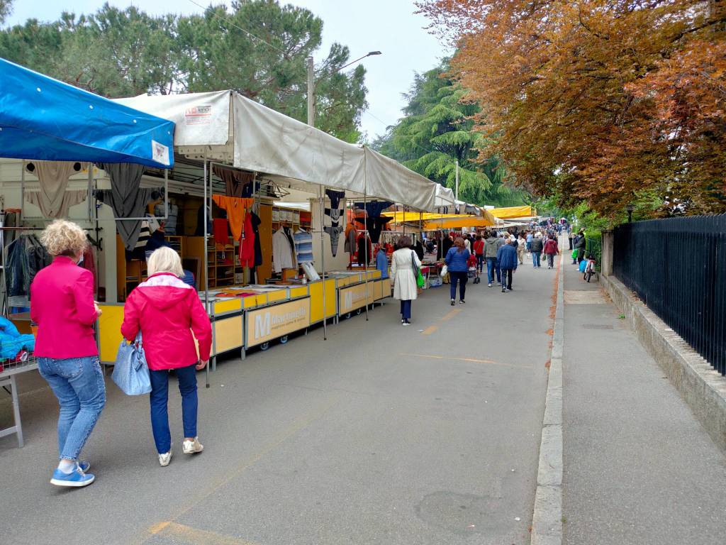 Mercato di Saronno al gran completo 