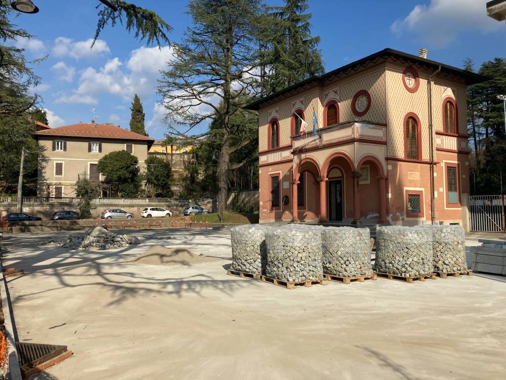 Piazza Unità d’Italia: via i parcheggi, arriva la scacchiera