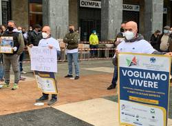 protesta ambulanti piazza varese