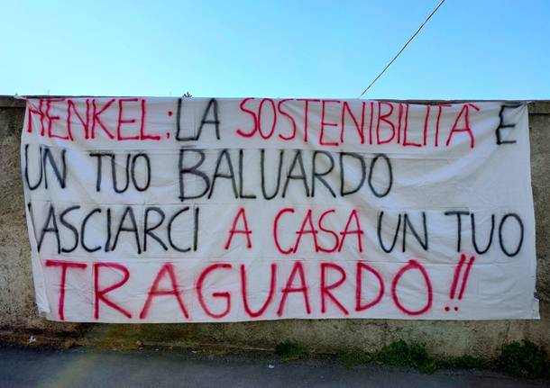 Sciopero a Lomazzo, lavoratori e sindacati contro la chiusura di Henkel