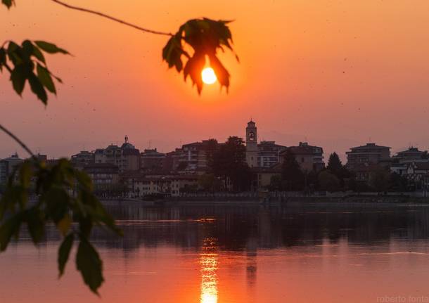 Sesto Calende, tramonto - foto di Roberto Fontana