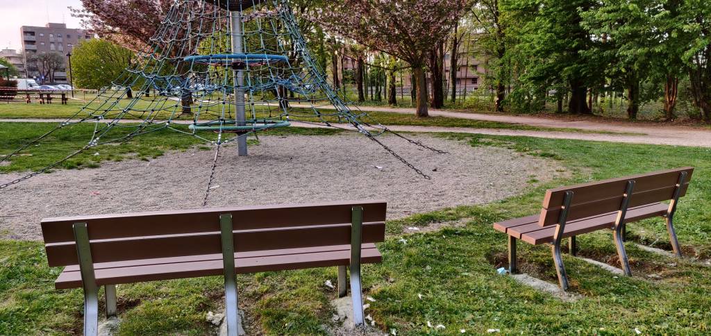 Solaro, rinnovato il Parco Vita con nuovi arredi in vista della stagione estiva
