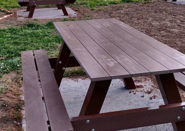 Solaro, rinnovato il Parco Vita con nuovi arredi in vista della stagione estiva