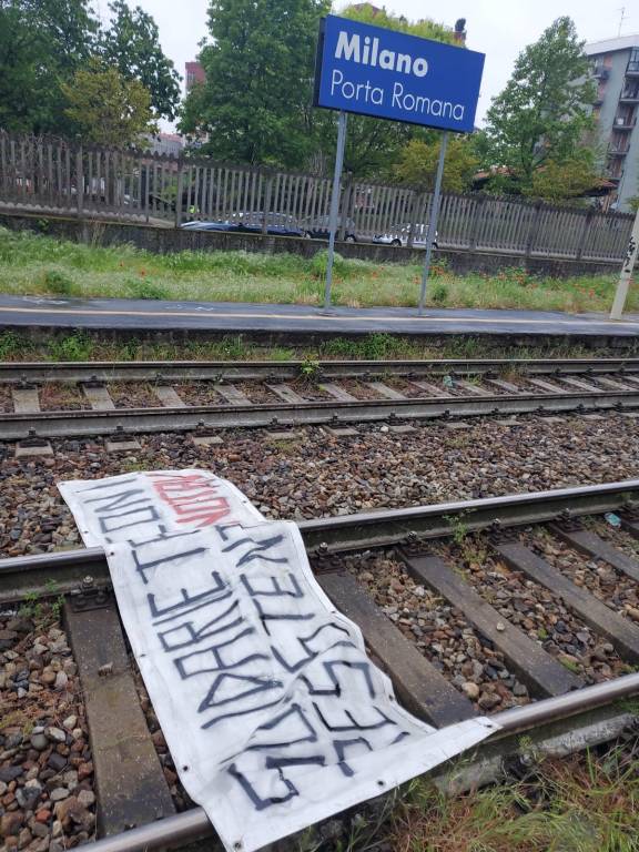 Vandalismo al treno Saronno-Milano-Albairate