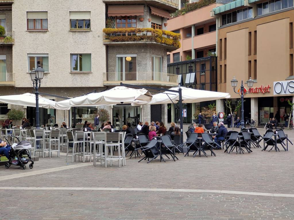 zona gialla bar saronno
