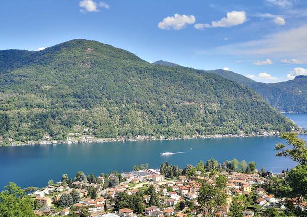 Brusimpiano, il panorama dal belvedere di Ardena