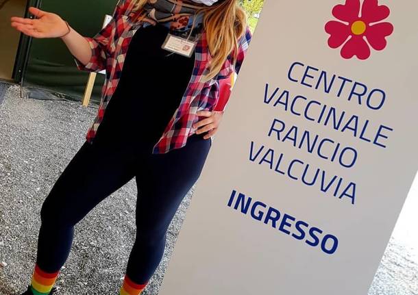 Animazione al centro vaccinale di Rancio Valcuvia