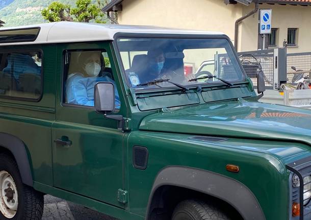 Le vaccinazioni in camper su e giù per le valli del Luinese
