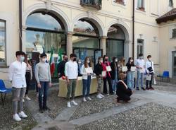 consegna attestati studenti cerro maggiore