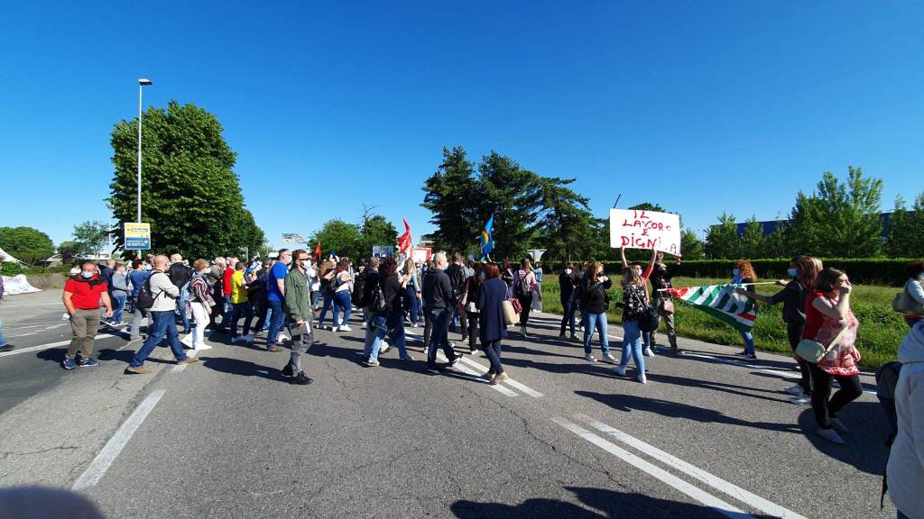 Crisi Teva a Nerviano lavoratori in sciopero