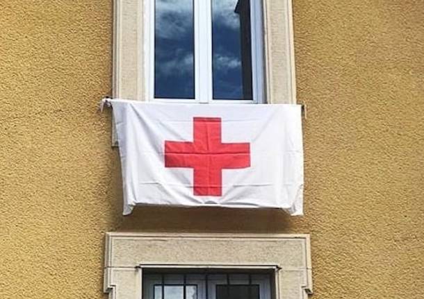 Croce rossa italiana - bandiere