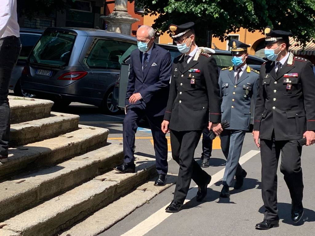Funerale Vedano Olona famiglia Zorloni