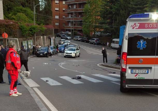 incidente stradale ambulanza