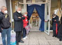 Inaugurazione stanza degli abbracci alla Monsignor Comi di Luino