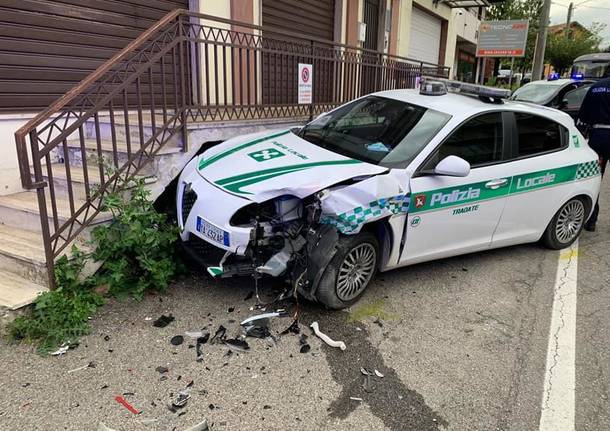 incidente auto polizia locale