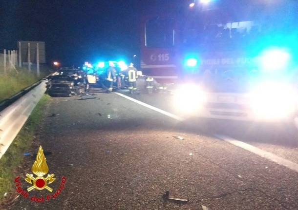 Incidente in autostrada tra Sesto Calende e Besnate 