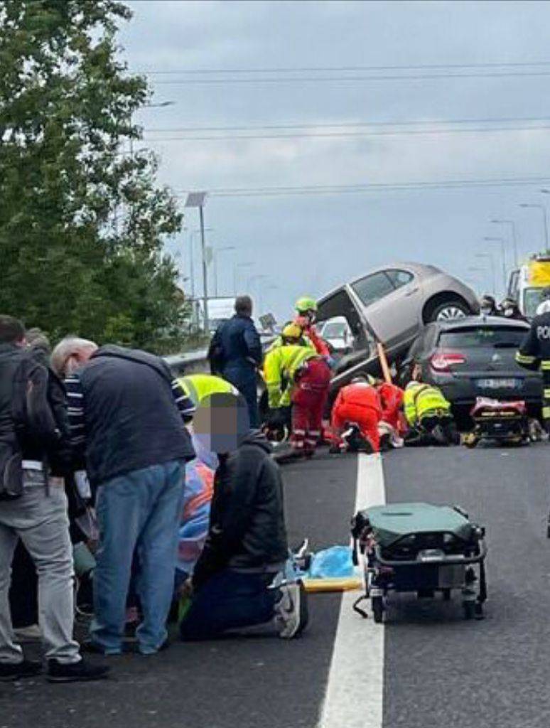 Incidente in superstrada di Malpensa a Marcallo