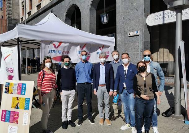 Italia Viva in piazza a Varese